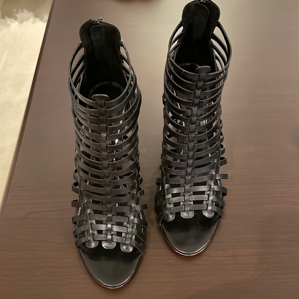 Elie Tahari Black strappy heels